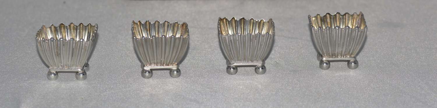 Cased Set Of Four 1885 Victorian Silver Square Salt Cellars and Spoons