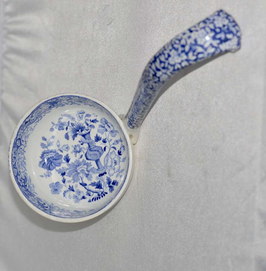 Minton 1820-1830's Florentine pattern soup ladle