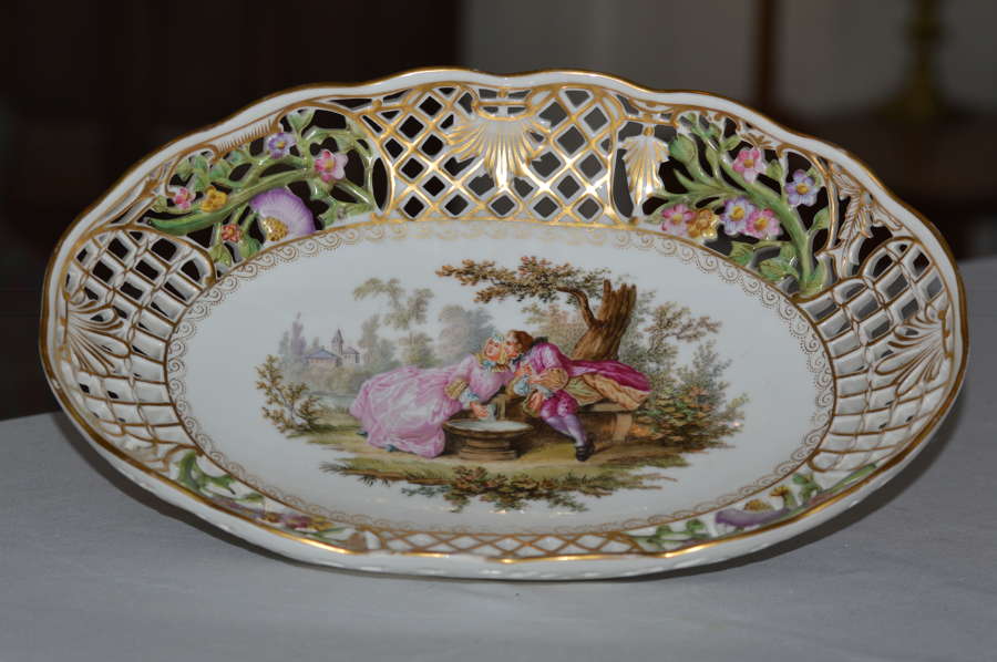 A Delightfully Attractive Dresden Porcelain Oval Dish, circa 1880-90