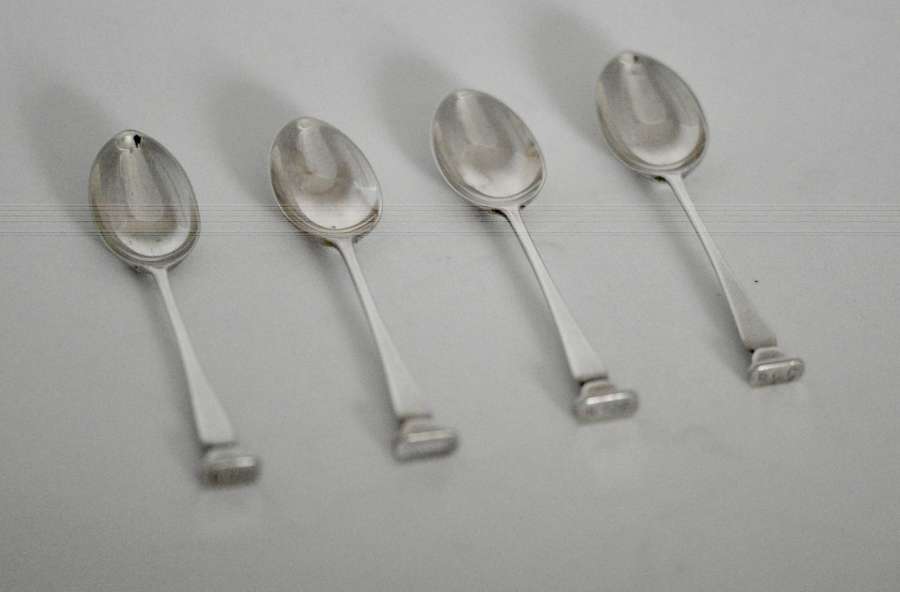 4 Silver Seal Top Spoons 1910/1912 Holland, Aldwinckle & Slater