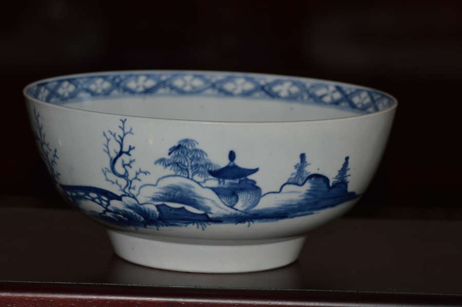 18th Century Worcester Blue and White 'Precipice' Pattern Bowl