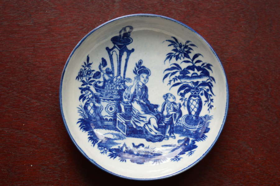 18th Century Worcester Chinoiserie 'Mother and Child' Saucer