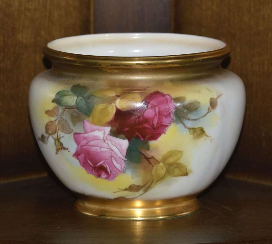 Royal Worcester 'Pink and Red Roses' Vase 1917 Signed by E. Spilsbury