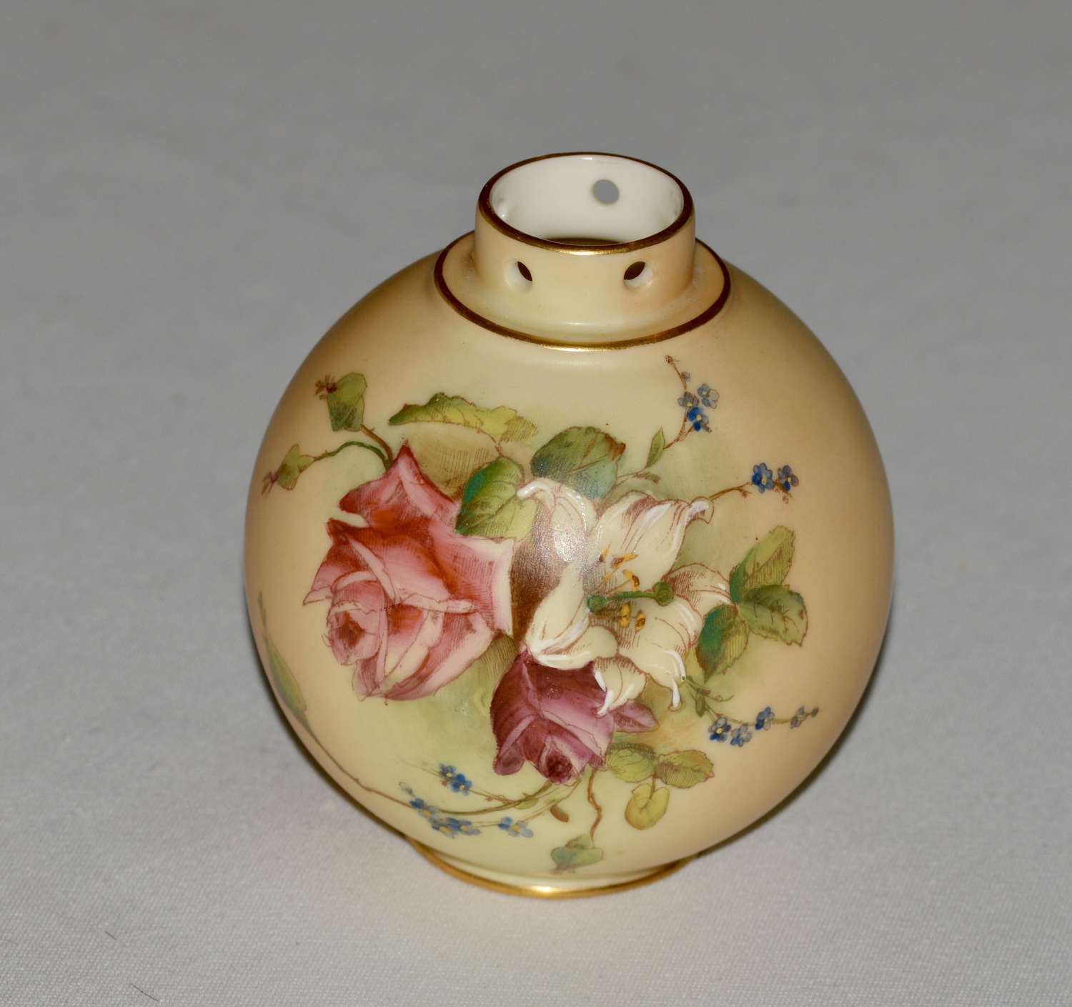1914 Royal Worcester Globular Shaped Blush Ivory Vase ' Roses '