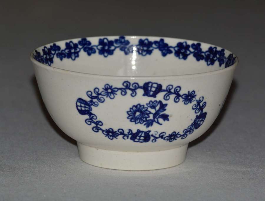 18th Century Liverpool John Pennington Porcelain Bowl - Bud and Flower