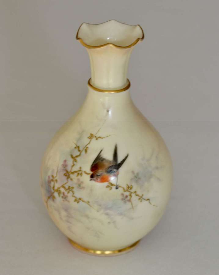 Locke & Co Worcester Vase -1898-1902 - Painted Bird and Blossom